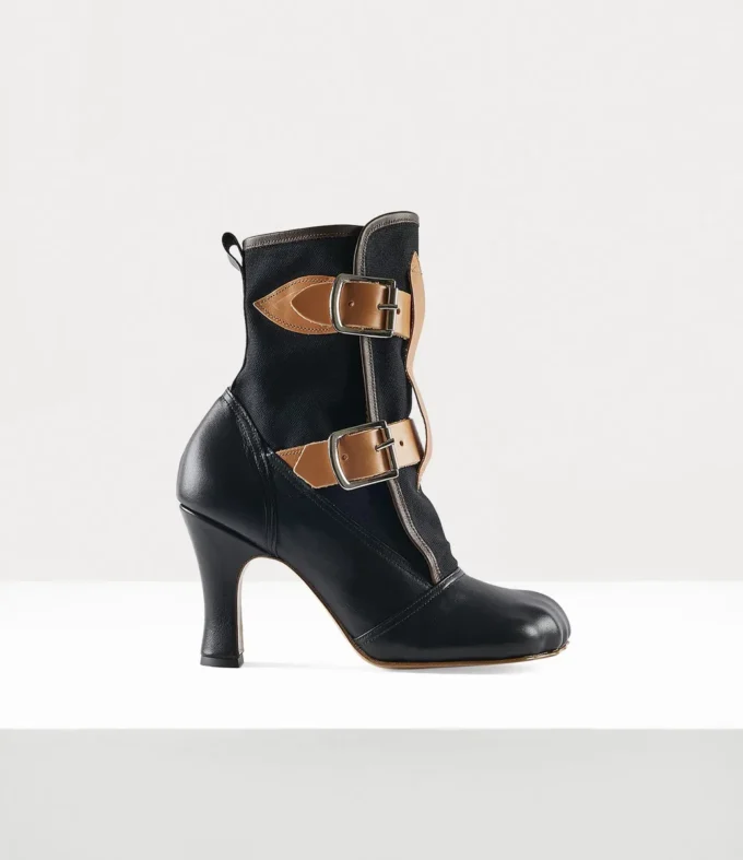 Bondage Boot