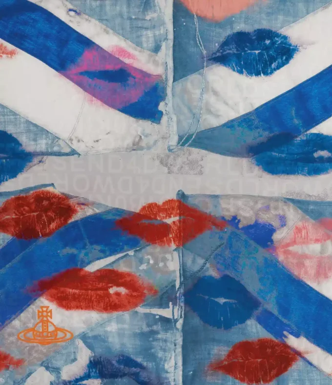 Union Jack Kiss Square